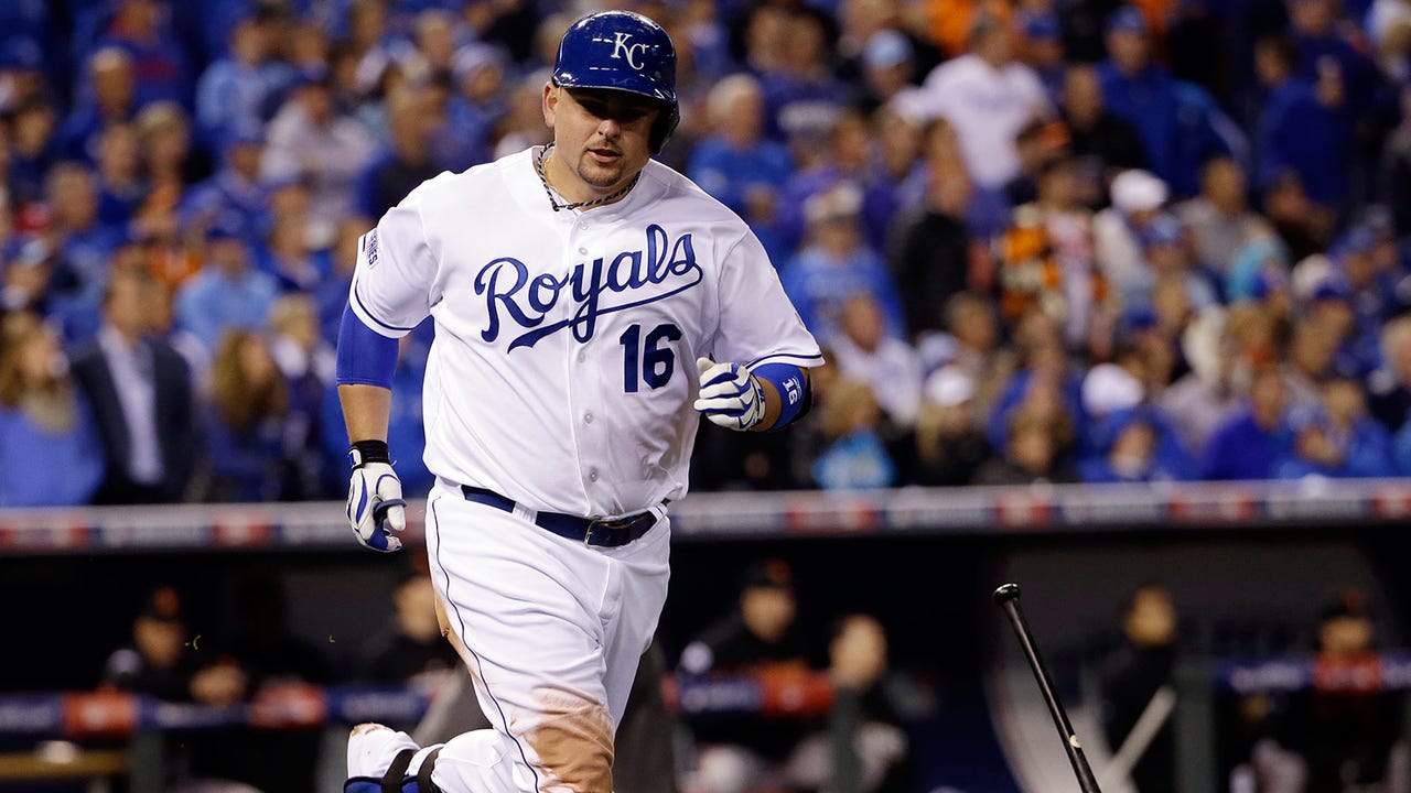Butler's 2015 option declined by Royals, DH still hopes to return